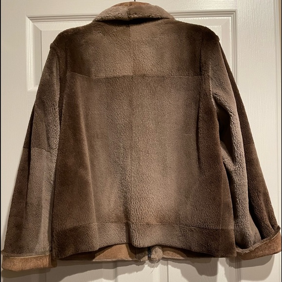 Cashew Reversible women’s shearling. Size S. - Picture 6 of 11